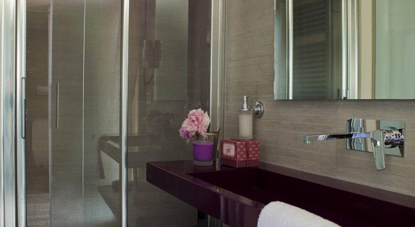 Navona-Palace-Luxury-Inn-Room-32