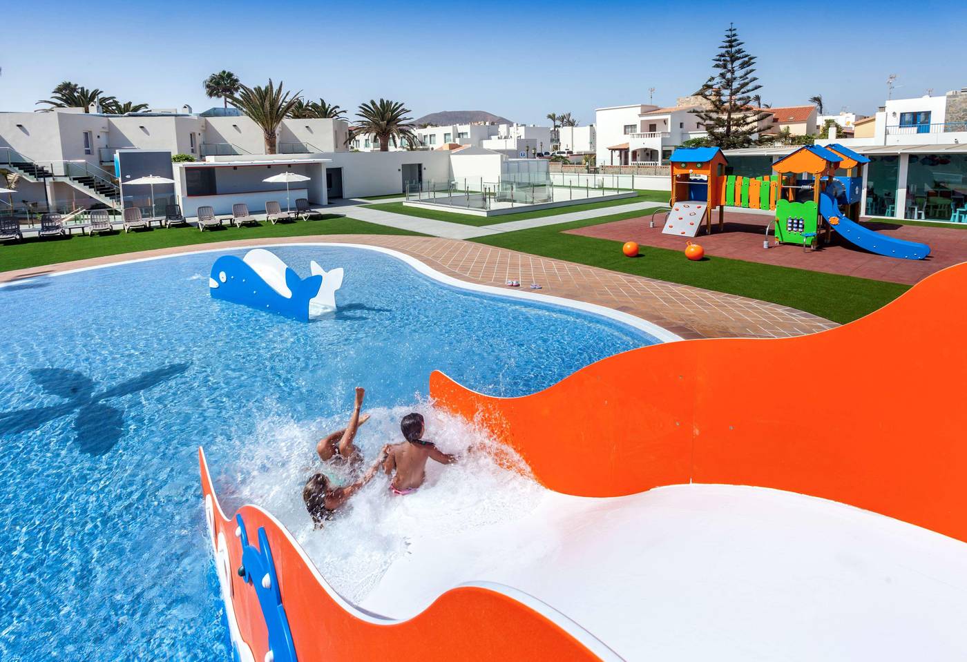 Barcelo-Corralejo-Sands-Pool-52