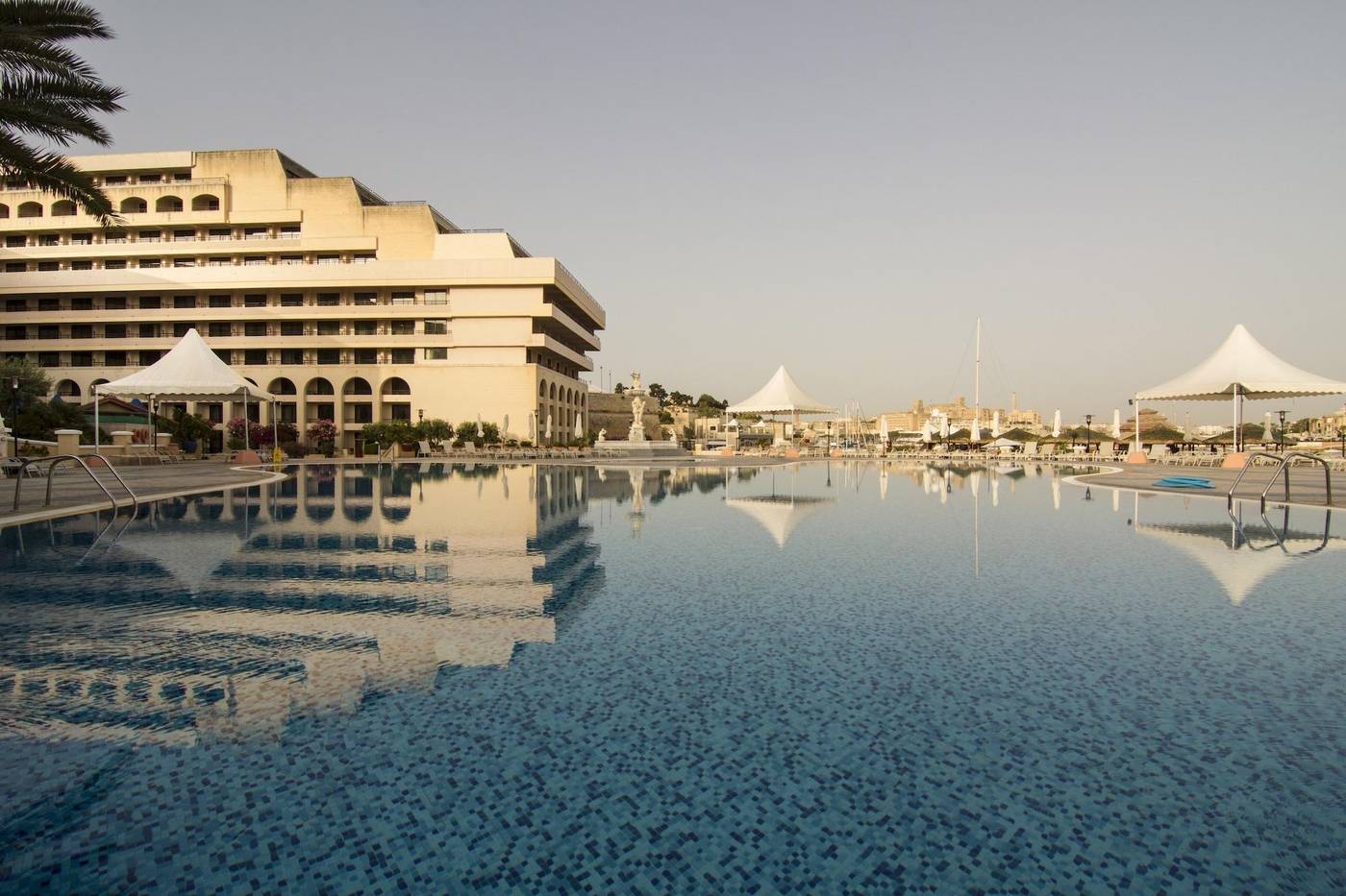 Excelsior-Grand-Hotel-Sports-and-Entertainment-3