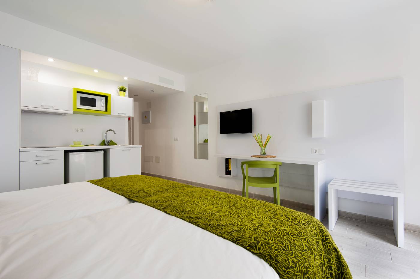 Columbus-Aparthotel-Room-9