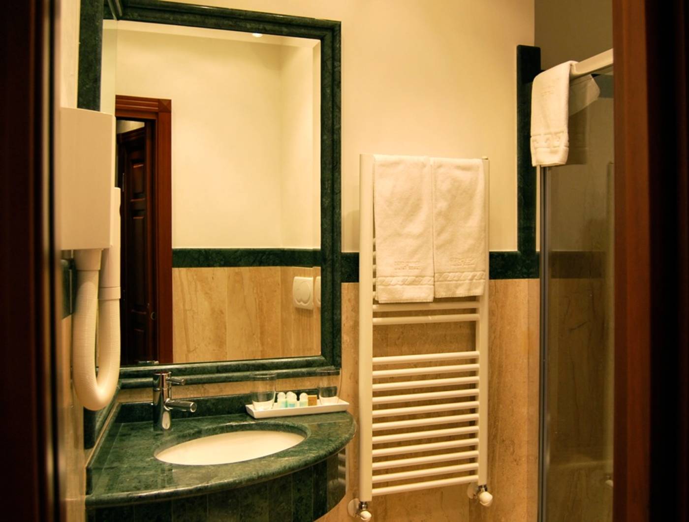 Ludovisi-Luxury-Rooms-Room-18