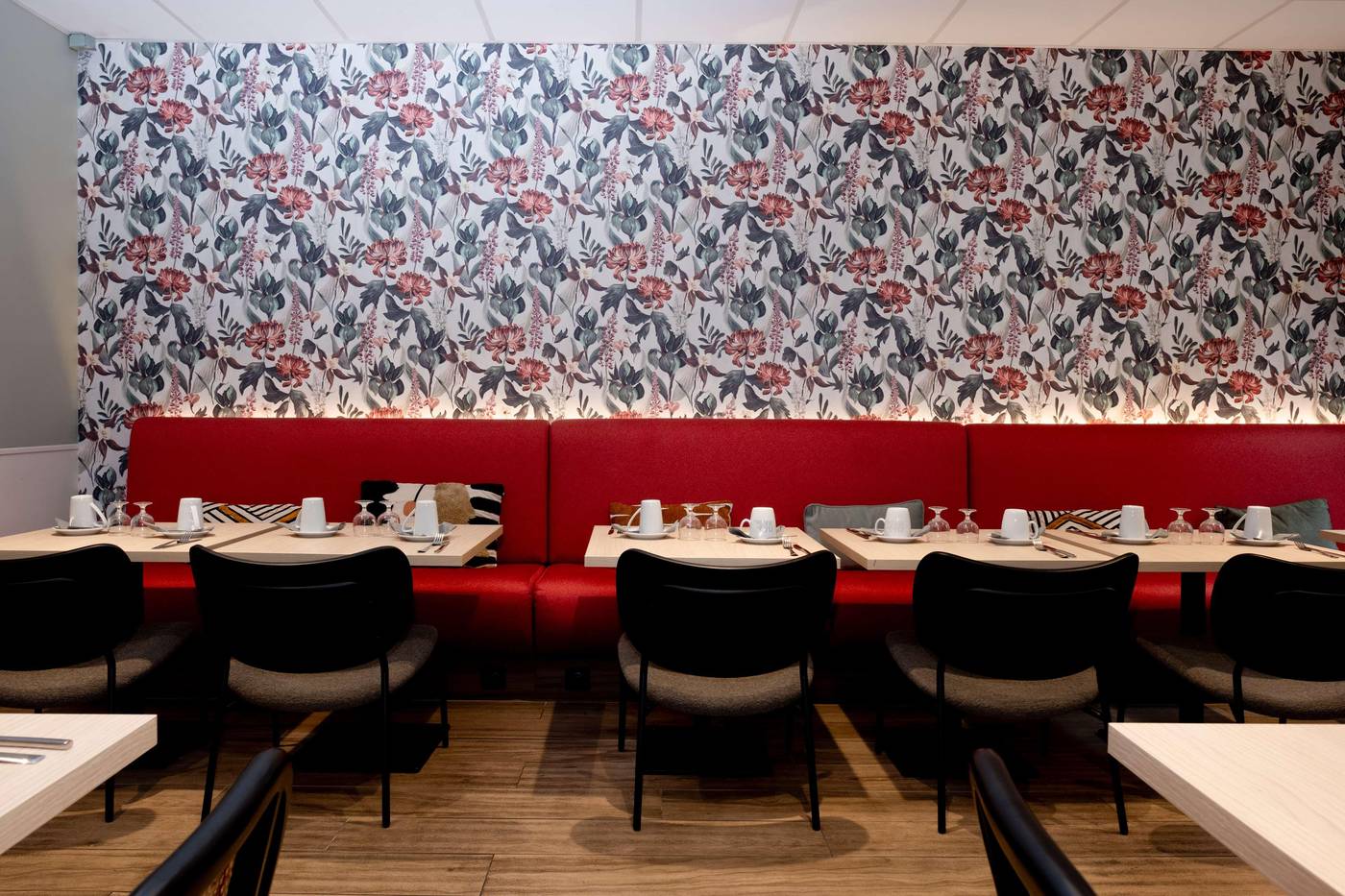 Kyriad-Par----s-10---Canal-Saint-Martin--R----publique-Restaurant-65