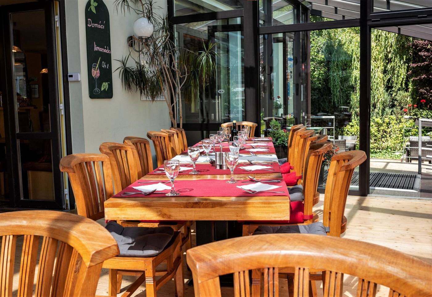 Hotel-Pavilon-Lobby-39