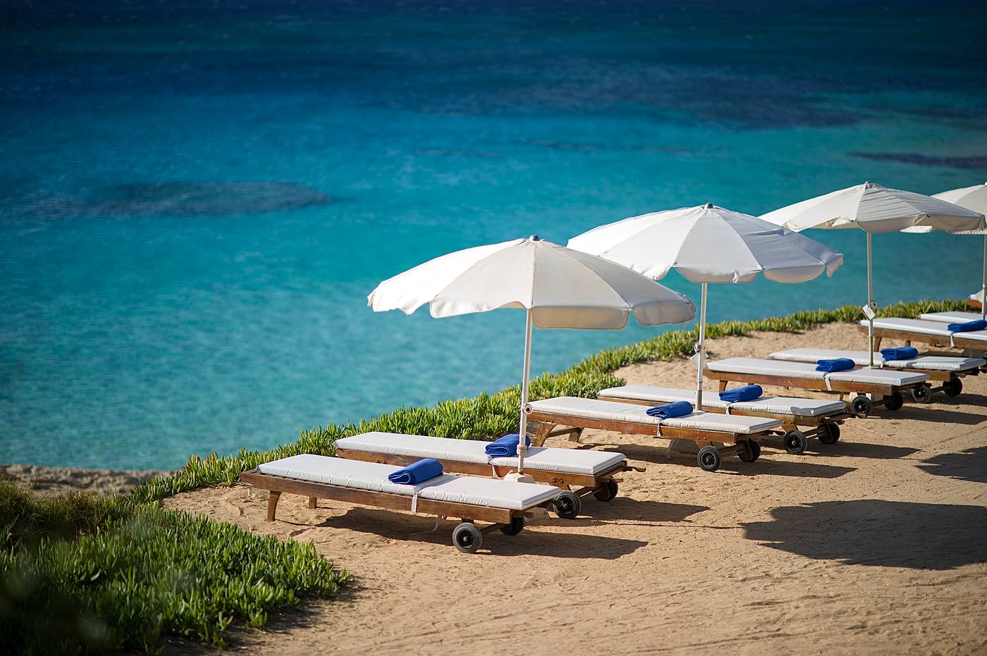 Grecian-Sands-Hotel-Beach-62