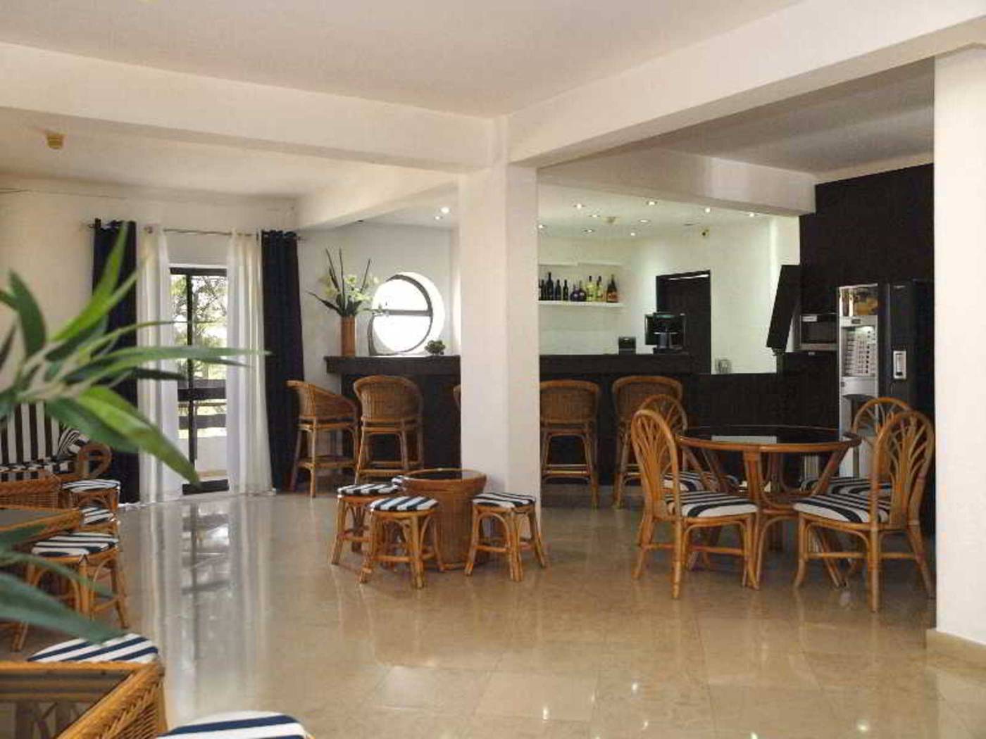 Mirachoro-Sol-Bar-23