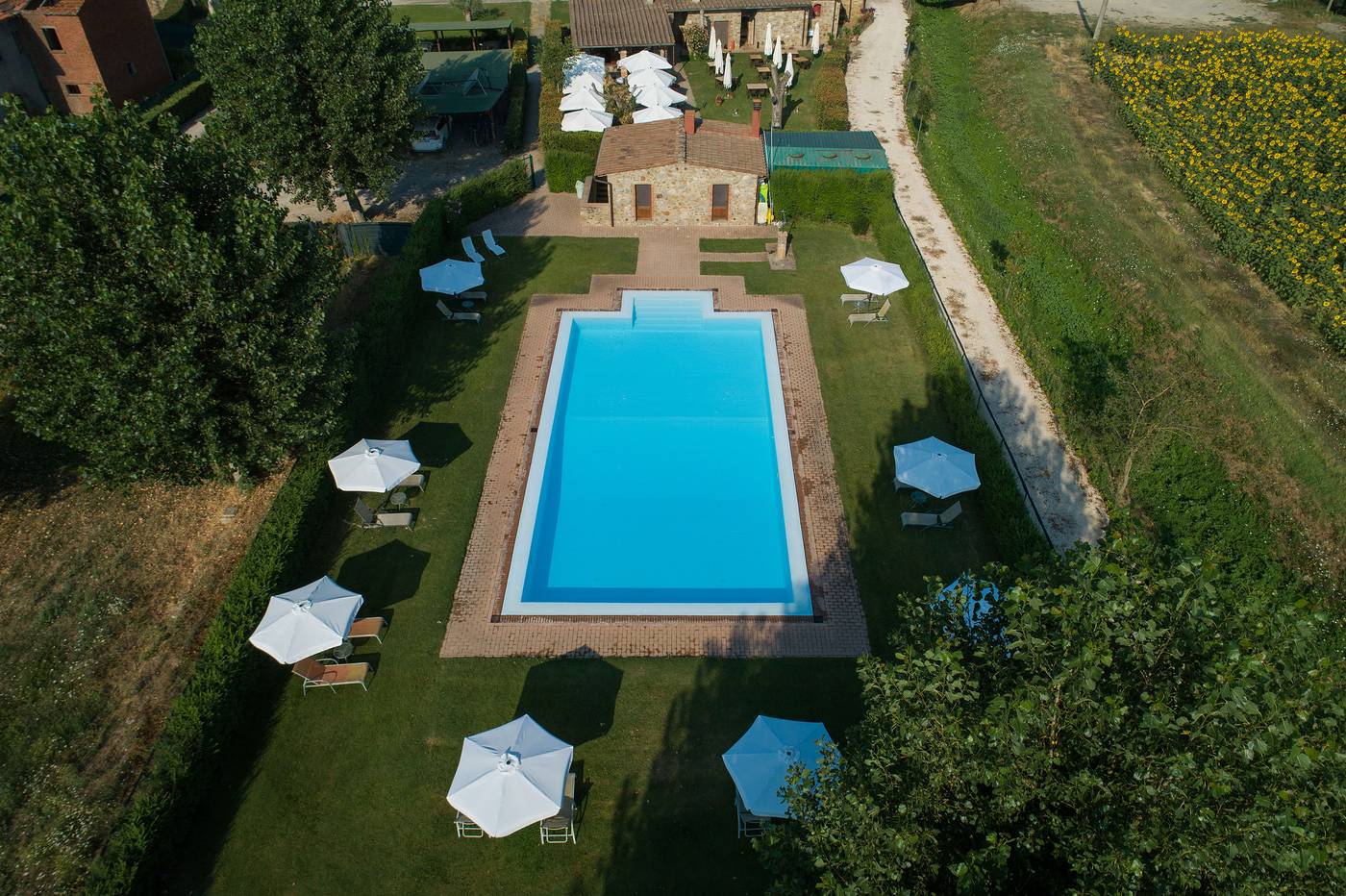 Le-Capanne-Pool-12