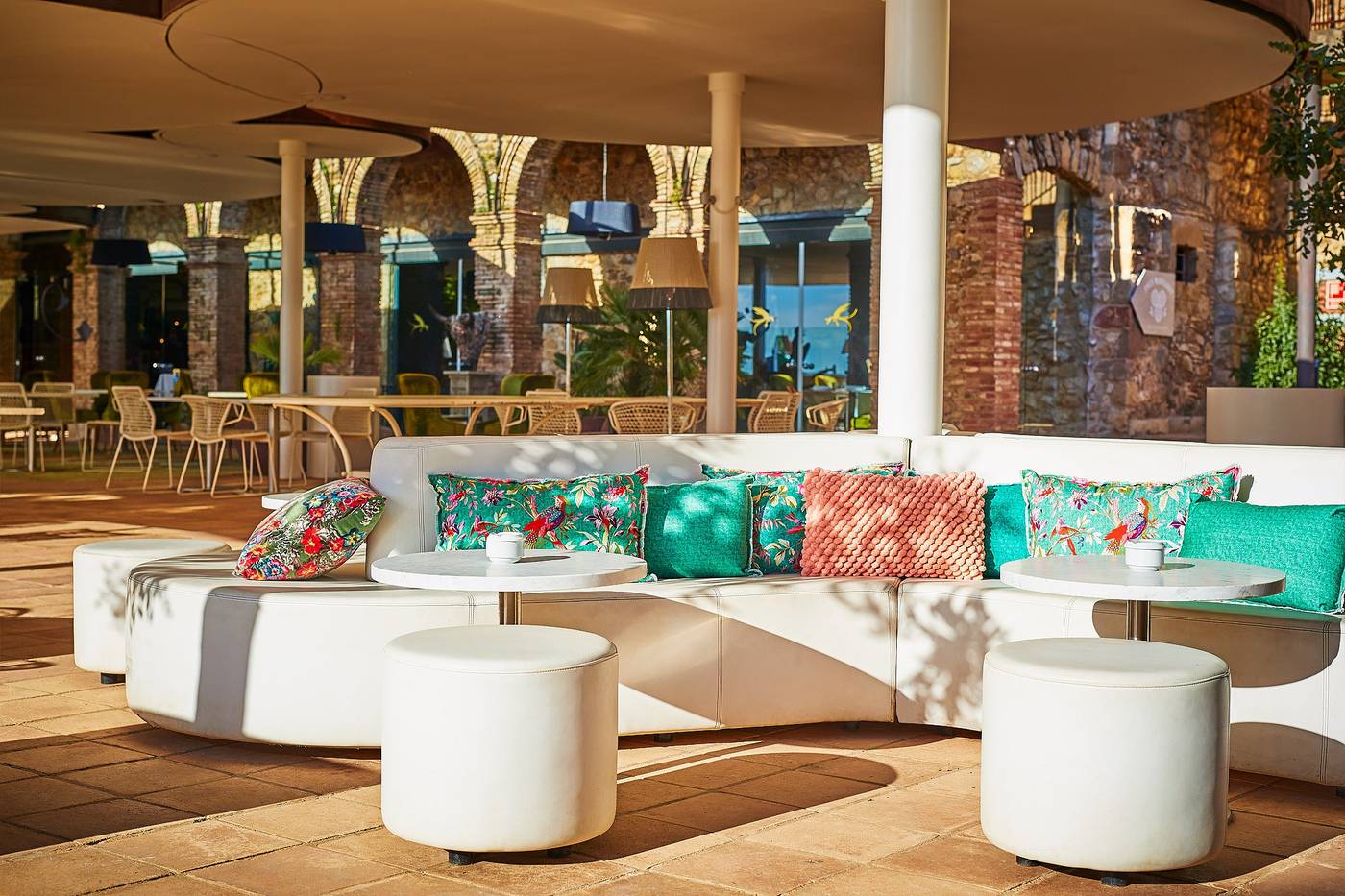 Hotel-Castell-D-Emporda-Terrace-11