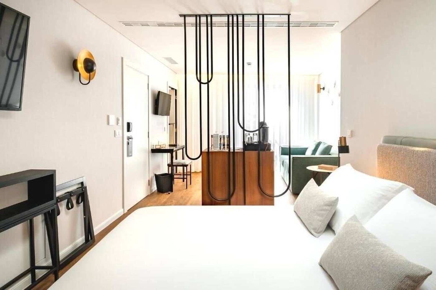 Mourasuites-Hotel-Room-29