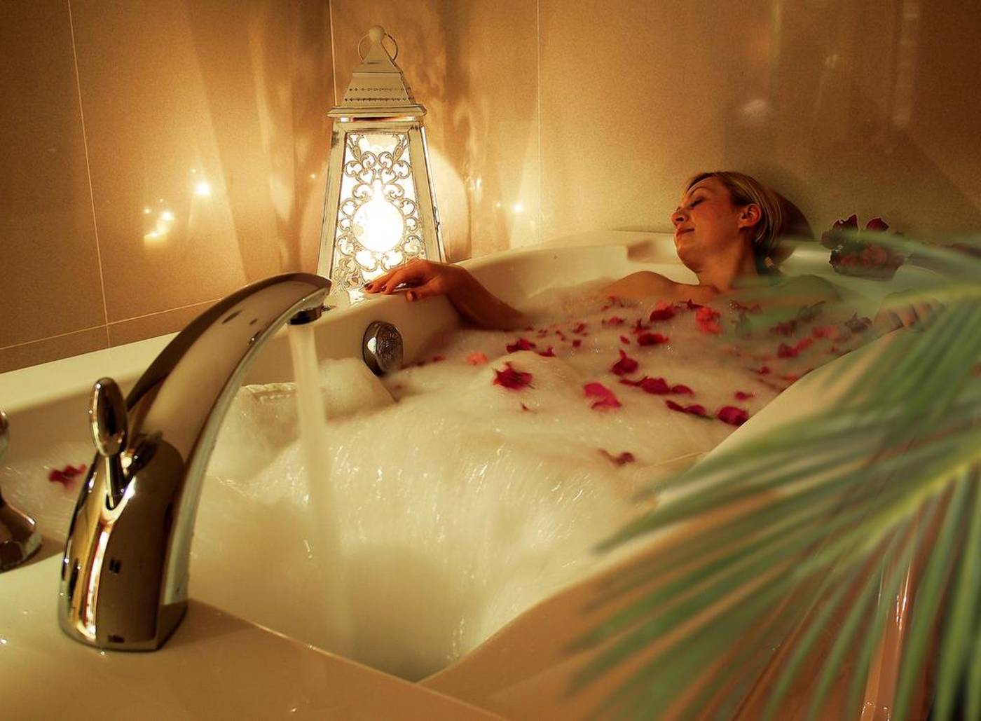 Royal-Savoy-Sports-and-Entertainment-60