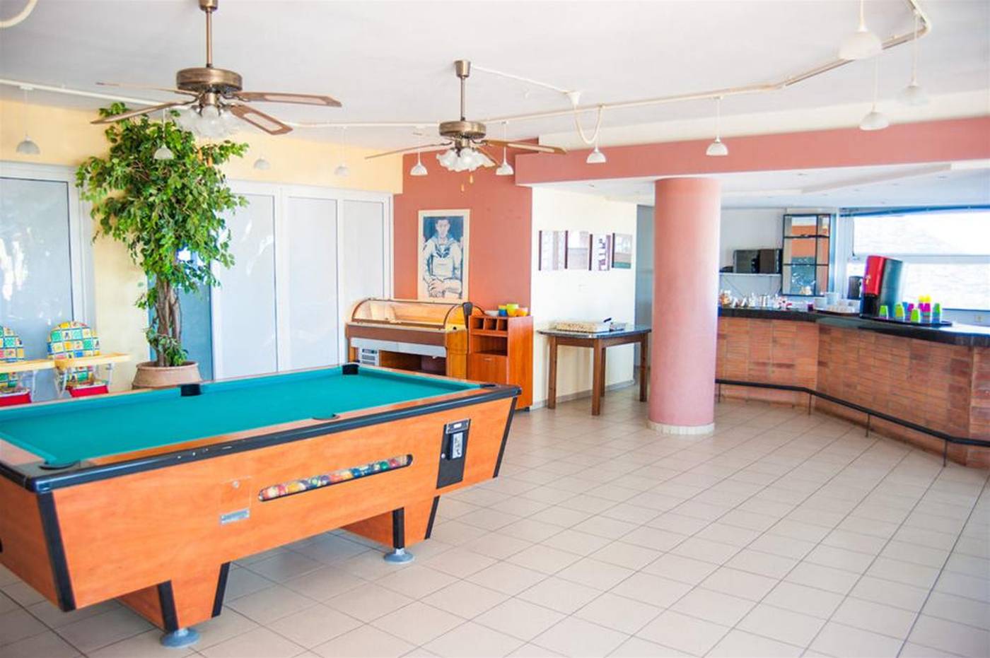 Best-Western-Sunshine-Village-Sports-and-Entertainment-32