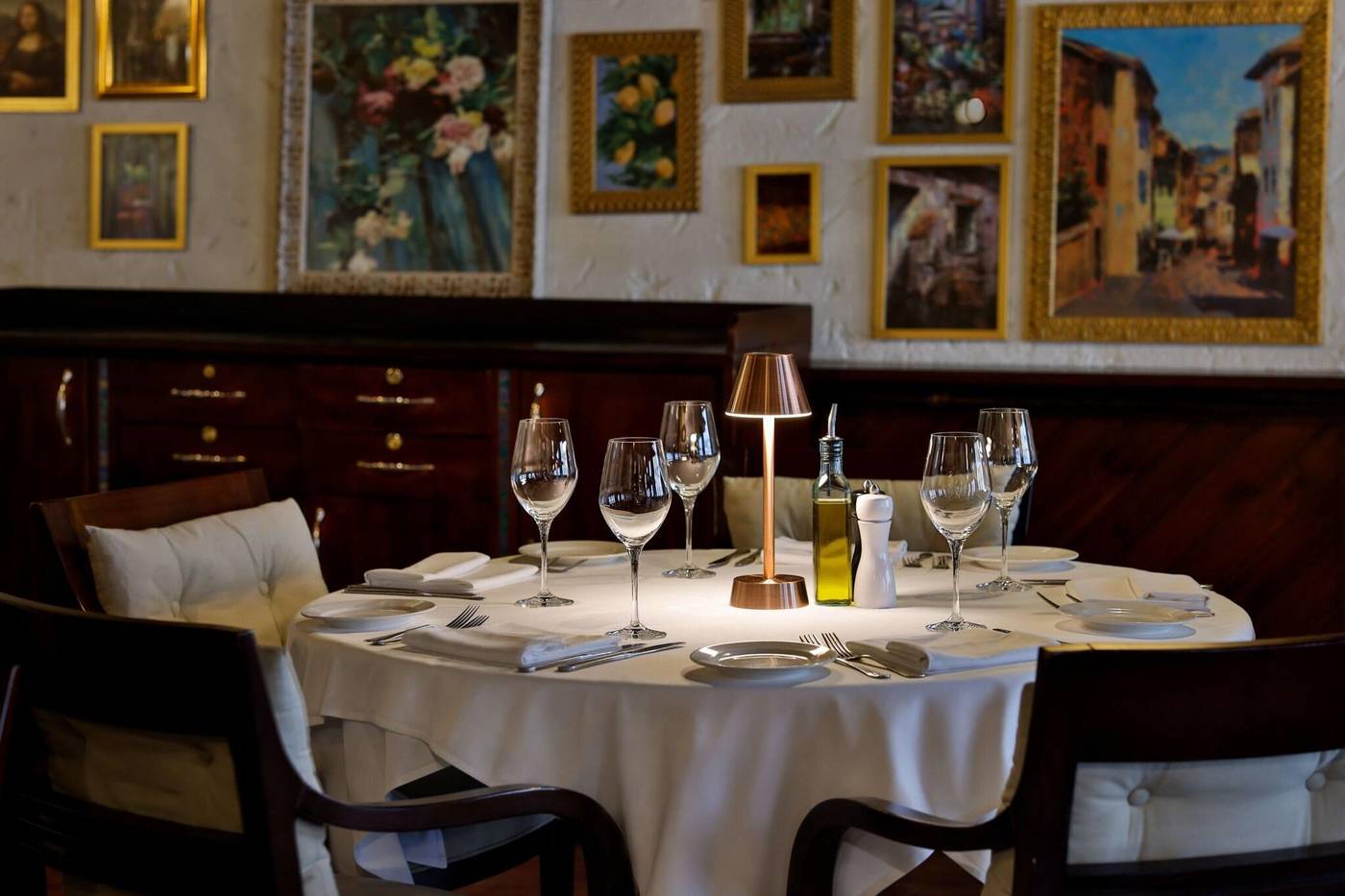 Le-Meridien-Dubai-Hotel---Conference-Centre-Restaurant-75