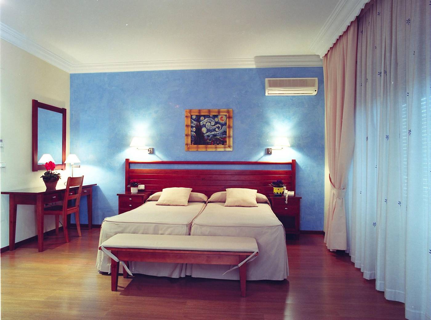 California-Room-19