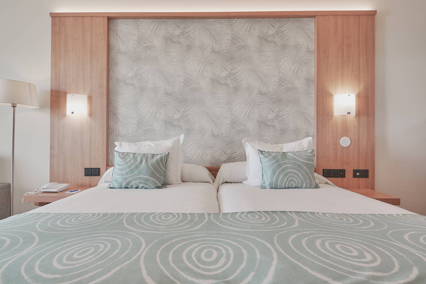 Gloria-Palace-San-Agustin-Room-13