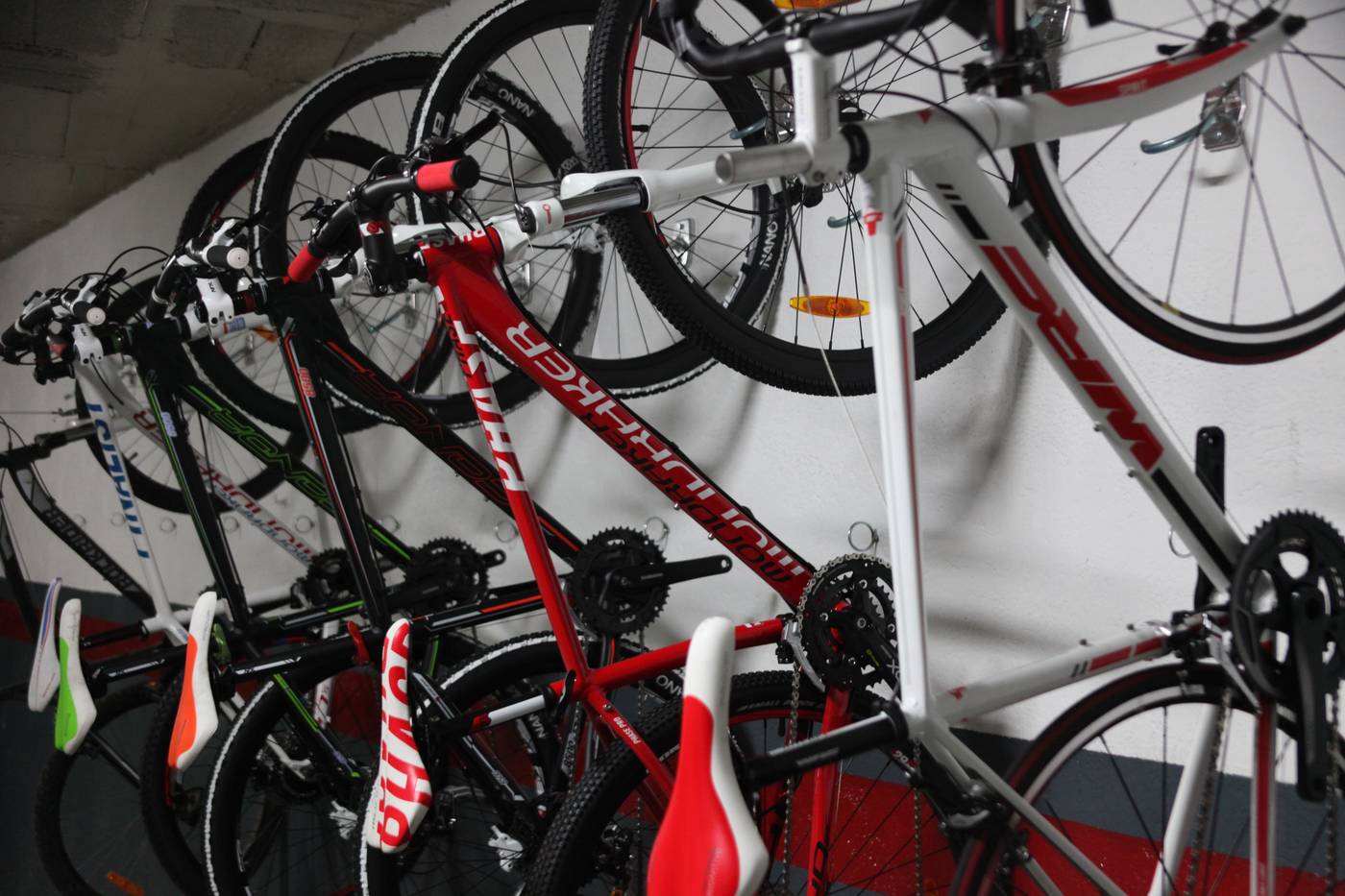 Miami-Park-Aparthotel-Sports-and-Entertainment-51