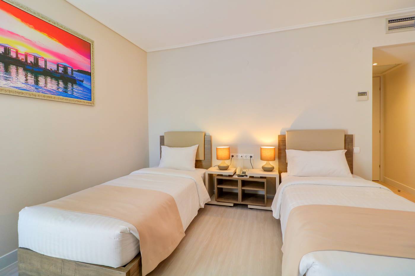 Bomo-Club-Palace-Hotel-Room-9