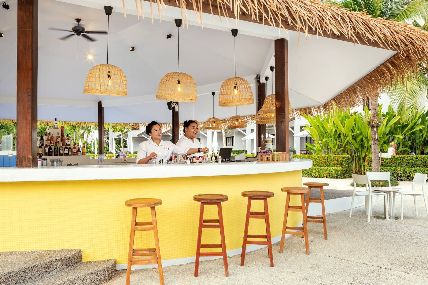 Sunwing-Kamala-Beach-Bar-20
