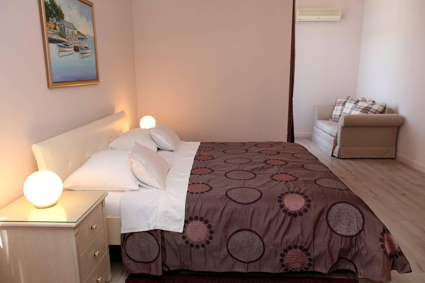 Aparthotel-Bellevue-Room-11