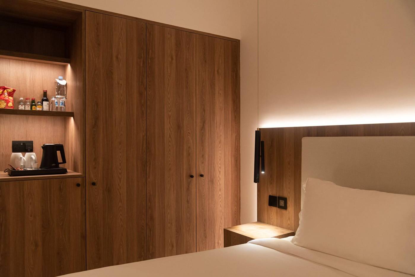 Grecian-Sands-Hotel-Room-33