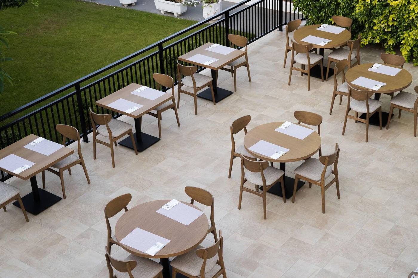 Malia-Holidays-Restaurant-19