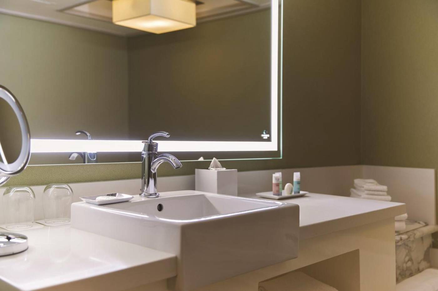 The-Mirage-Resort-and-Casino-Room-28