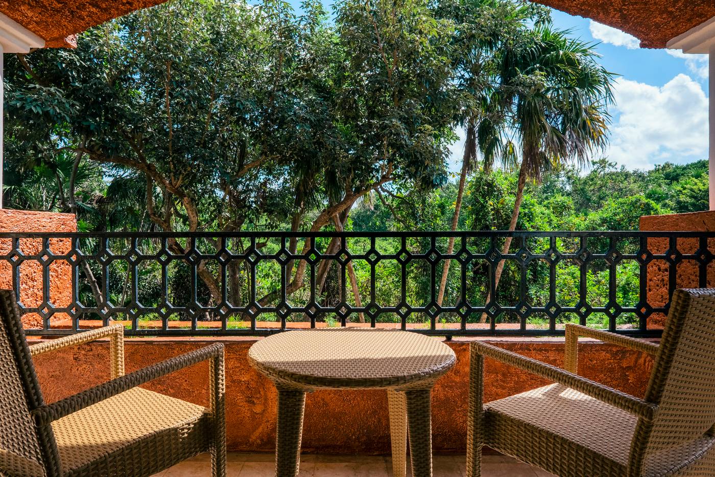 Iberostar-Waves-Paraiso-Beach-Room-14