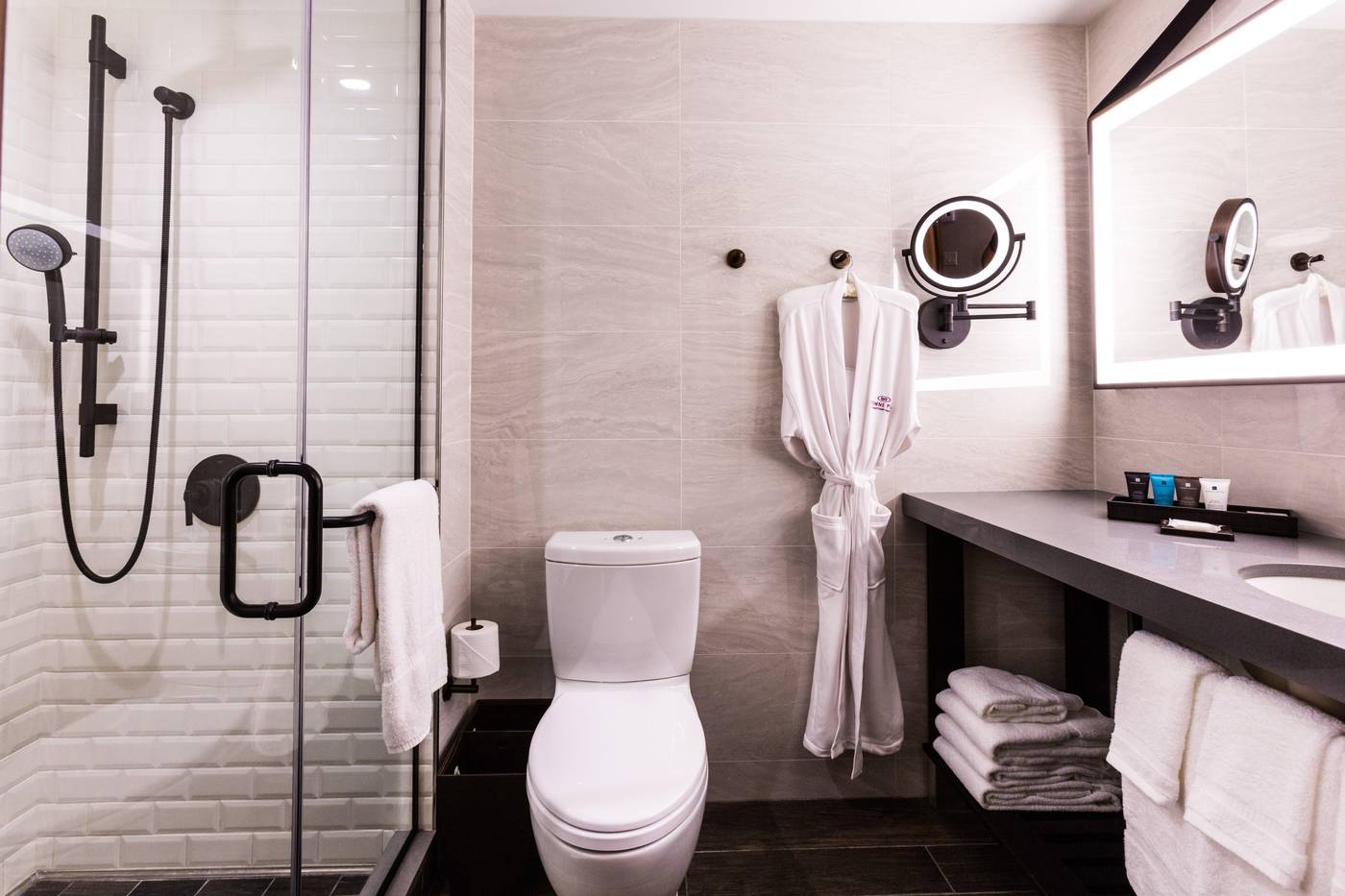 Crowne-Plaza-HY36-Midtown-Manhattan-Room-46