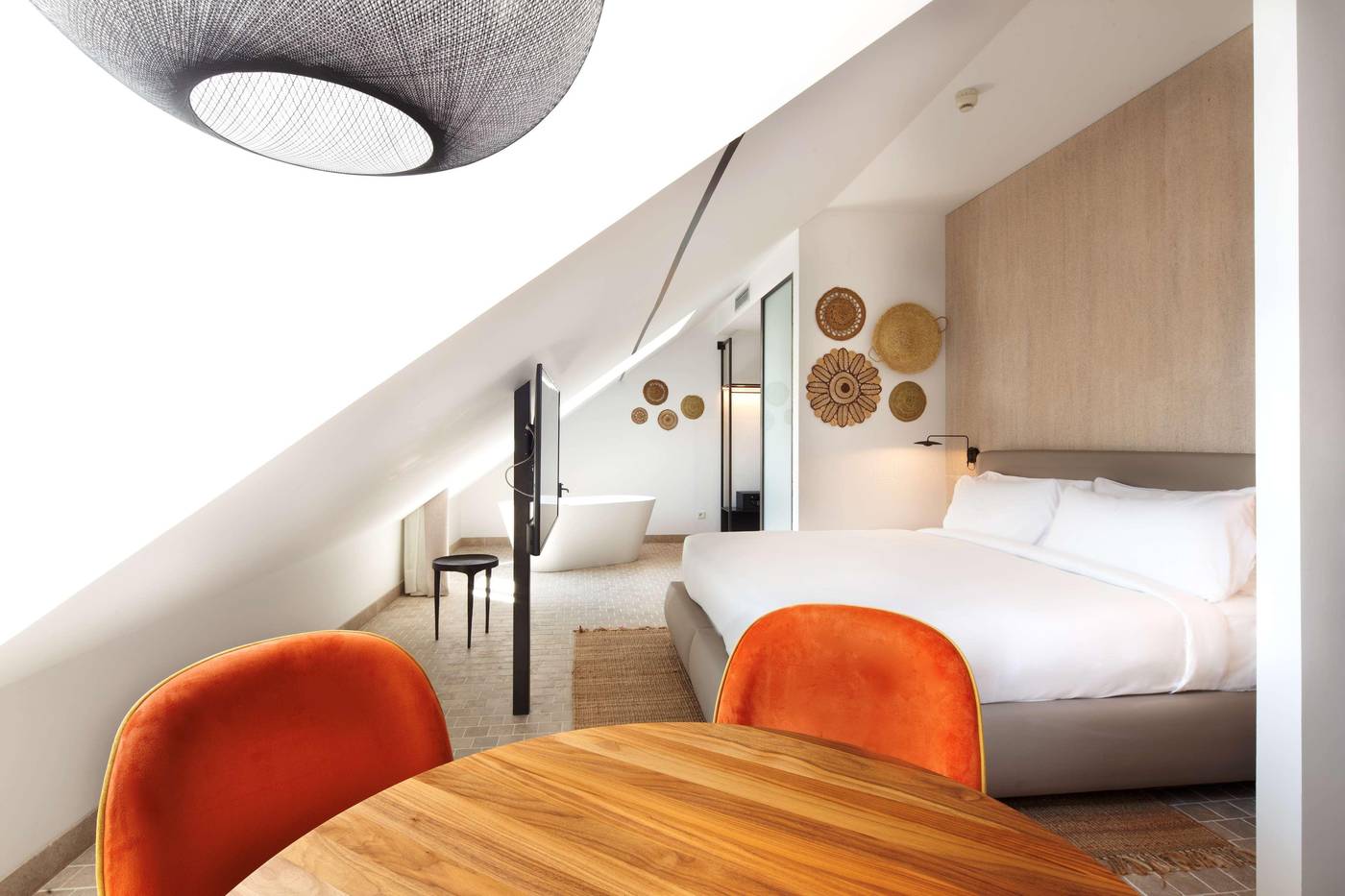 Atocha-Hotel-Madrid--Tapestry-Collection-by-Hilton-Room-35