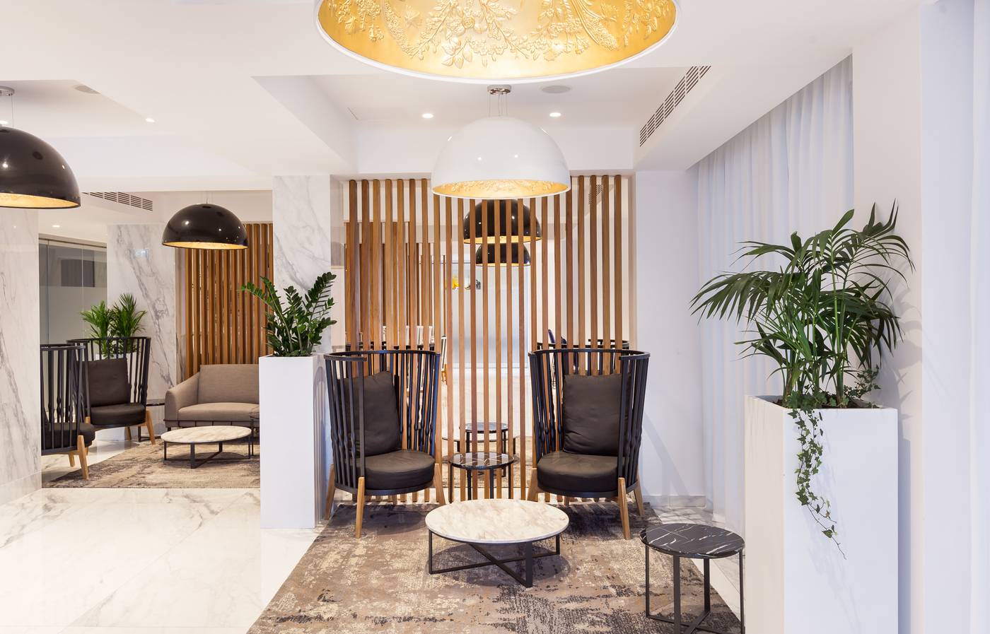 The-Blue-Ivy-Hotel-Lobby-35