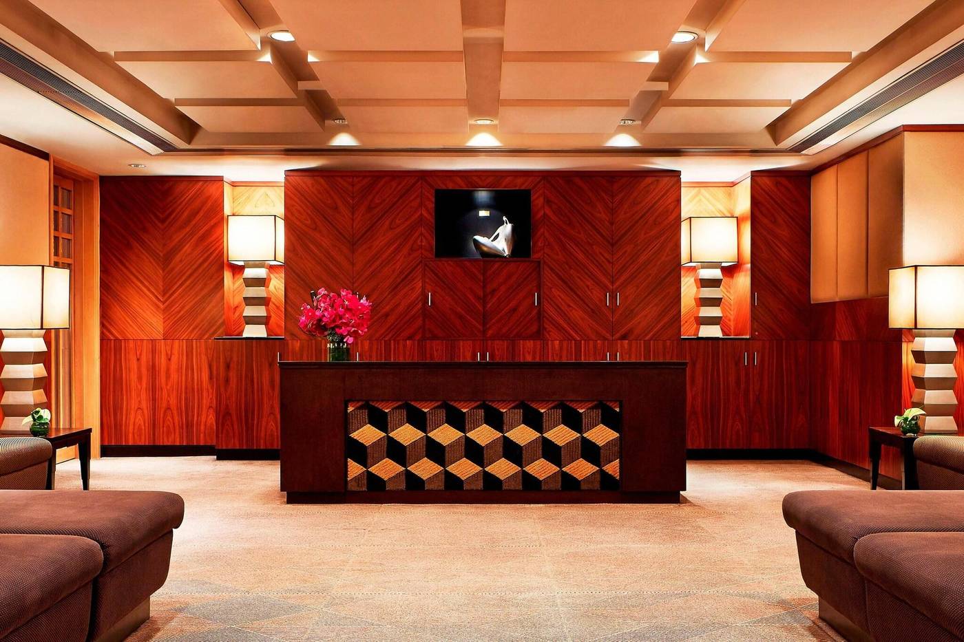 Sheraton-Hong-Kong-Hotel---Towers-Lobby-19