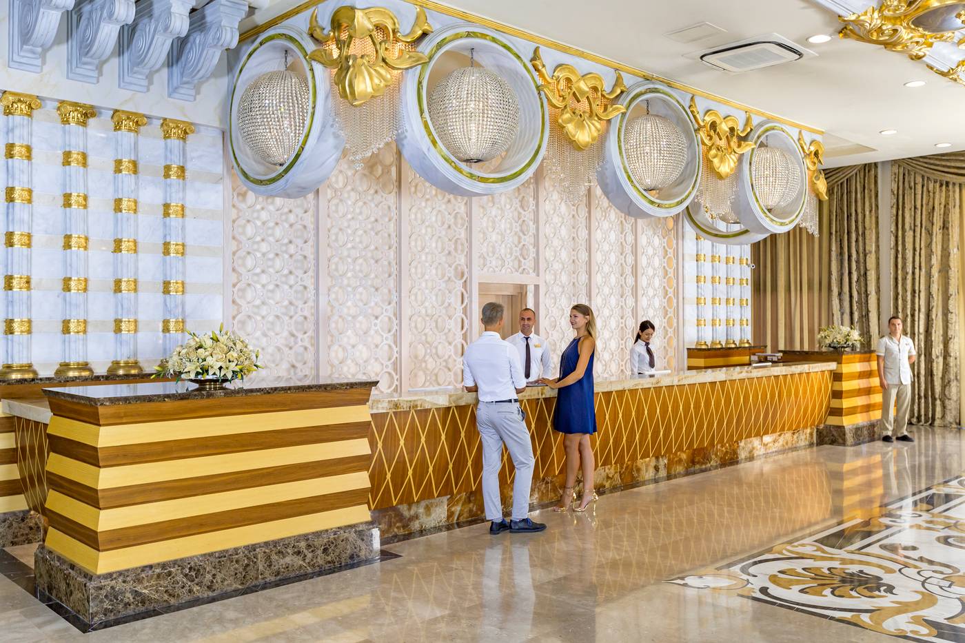 Royal-Holiday-Palace-Lobby-58