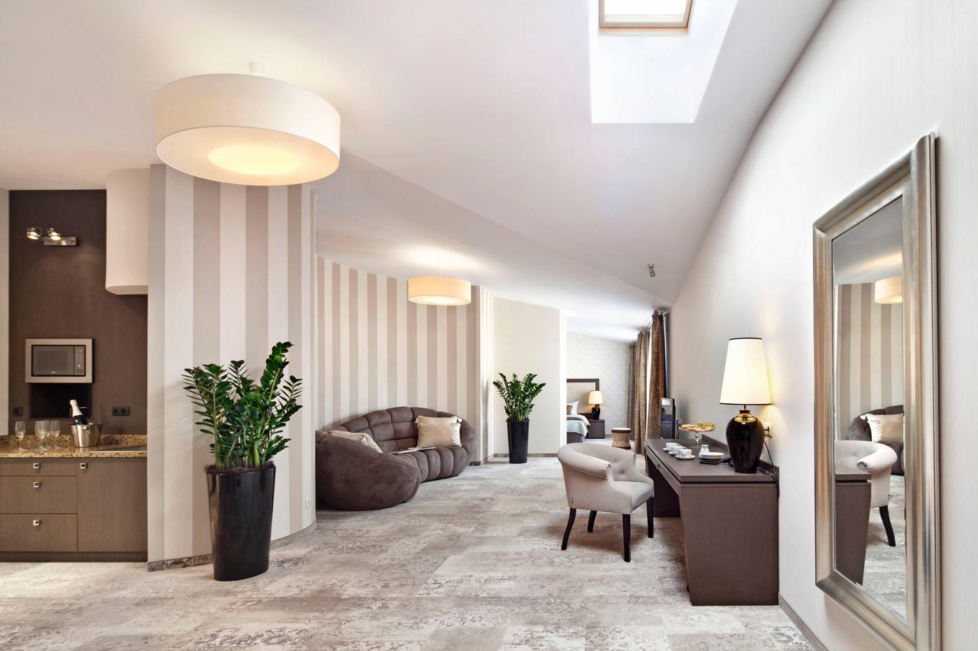 Metropolitan-Boutique-Hotel-Room-2