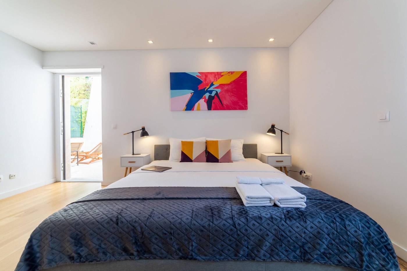 Industrial-Lisbon-Apartment---Adults-Only-Room-10