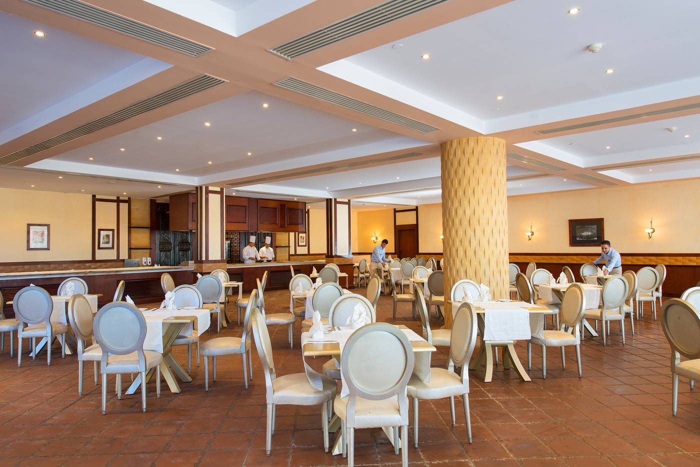 Amwaj-Oyoun-Resort---Spa-Restaurant-50