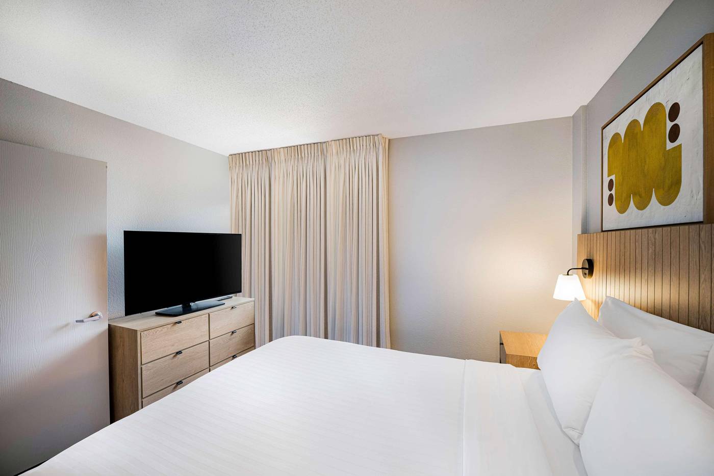 Sonesta-Simply-Suites-Jersey-City-Room-36