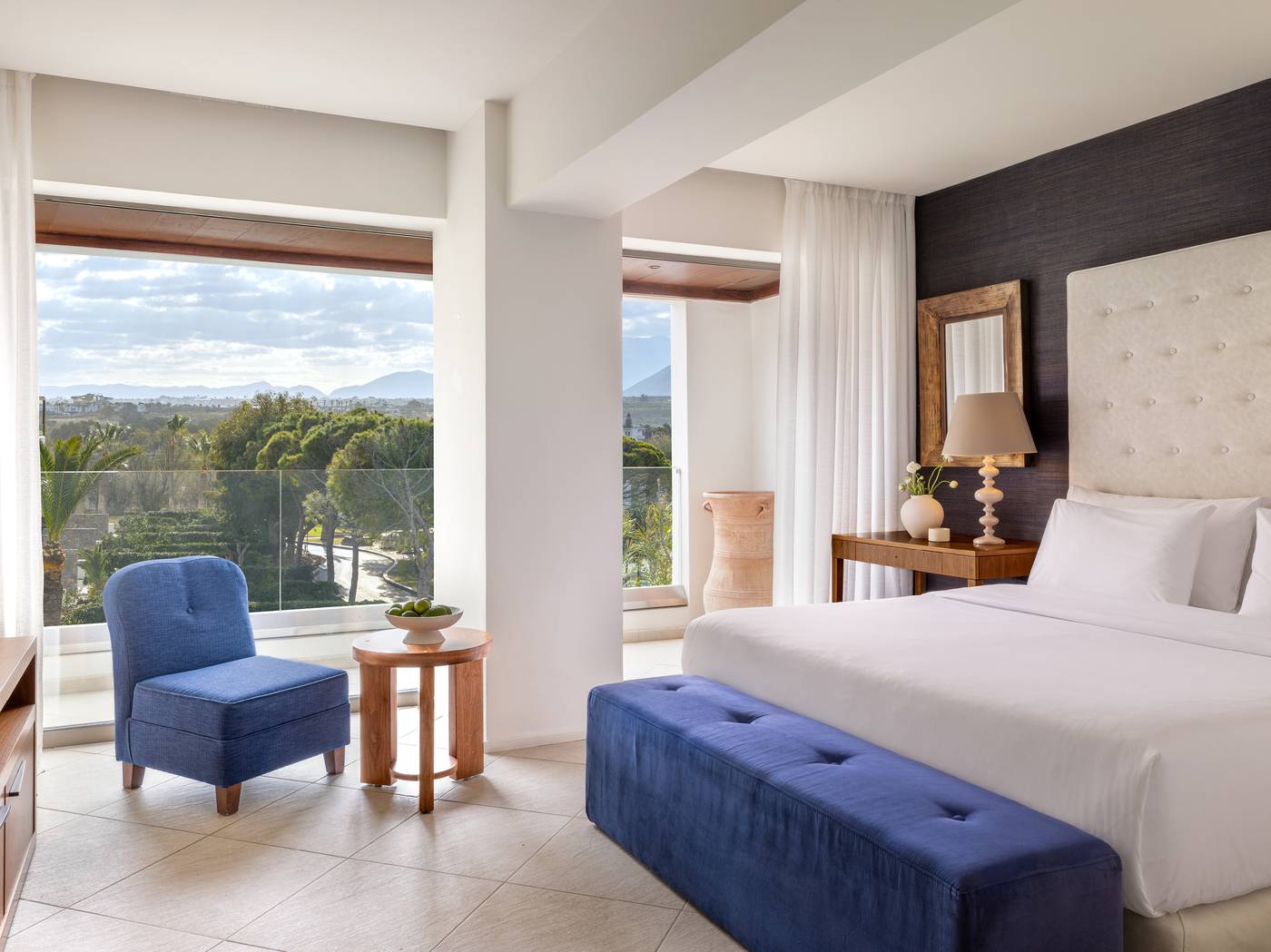 Amirandes--Grecotel-Exclusive-Resort-Room-32