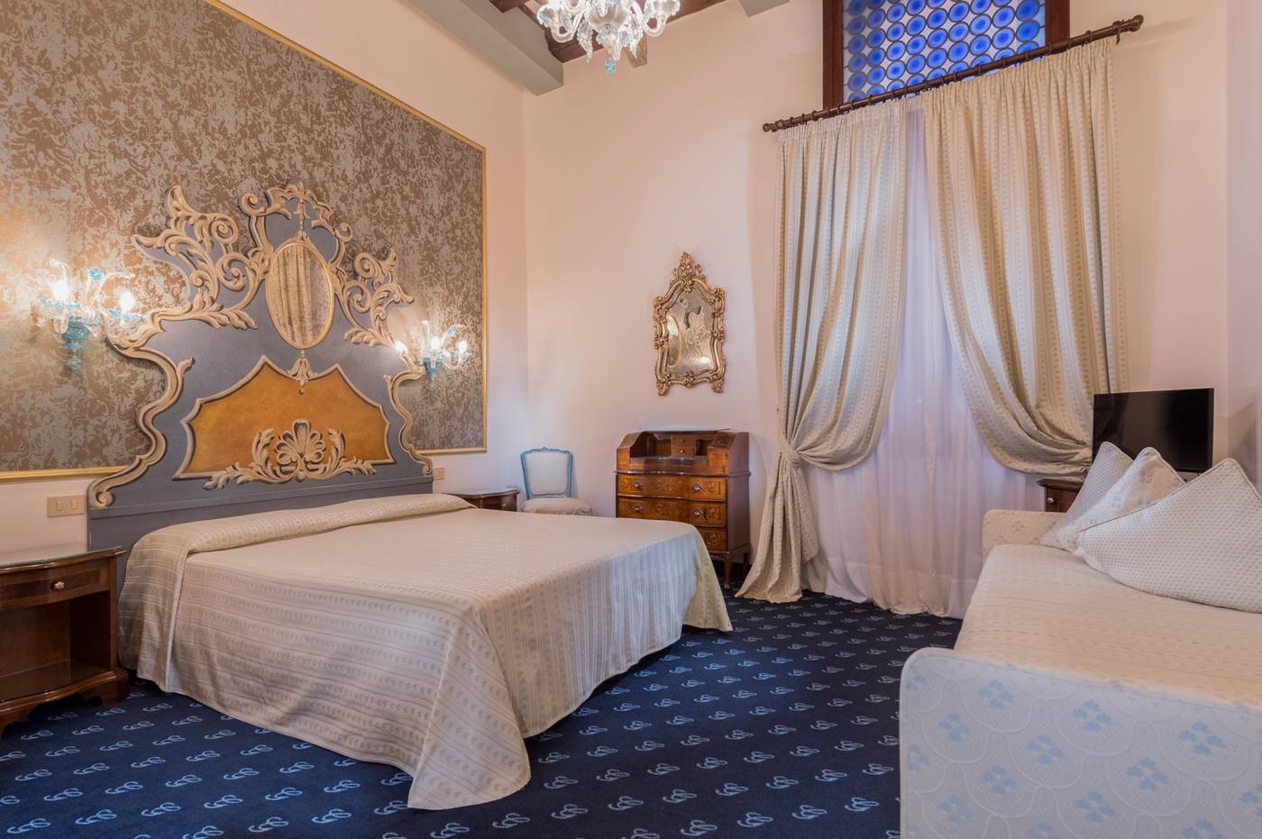 Giorgione-Hotel-Room-18