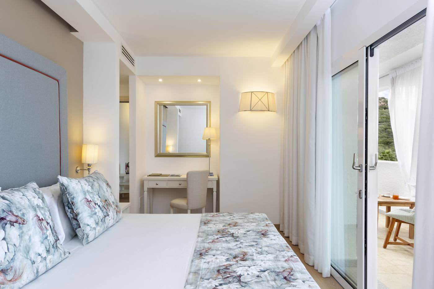 Grand-Hotel-Cannigione-Room-24