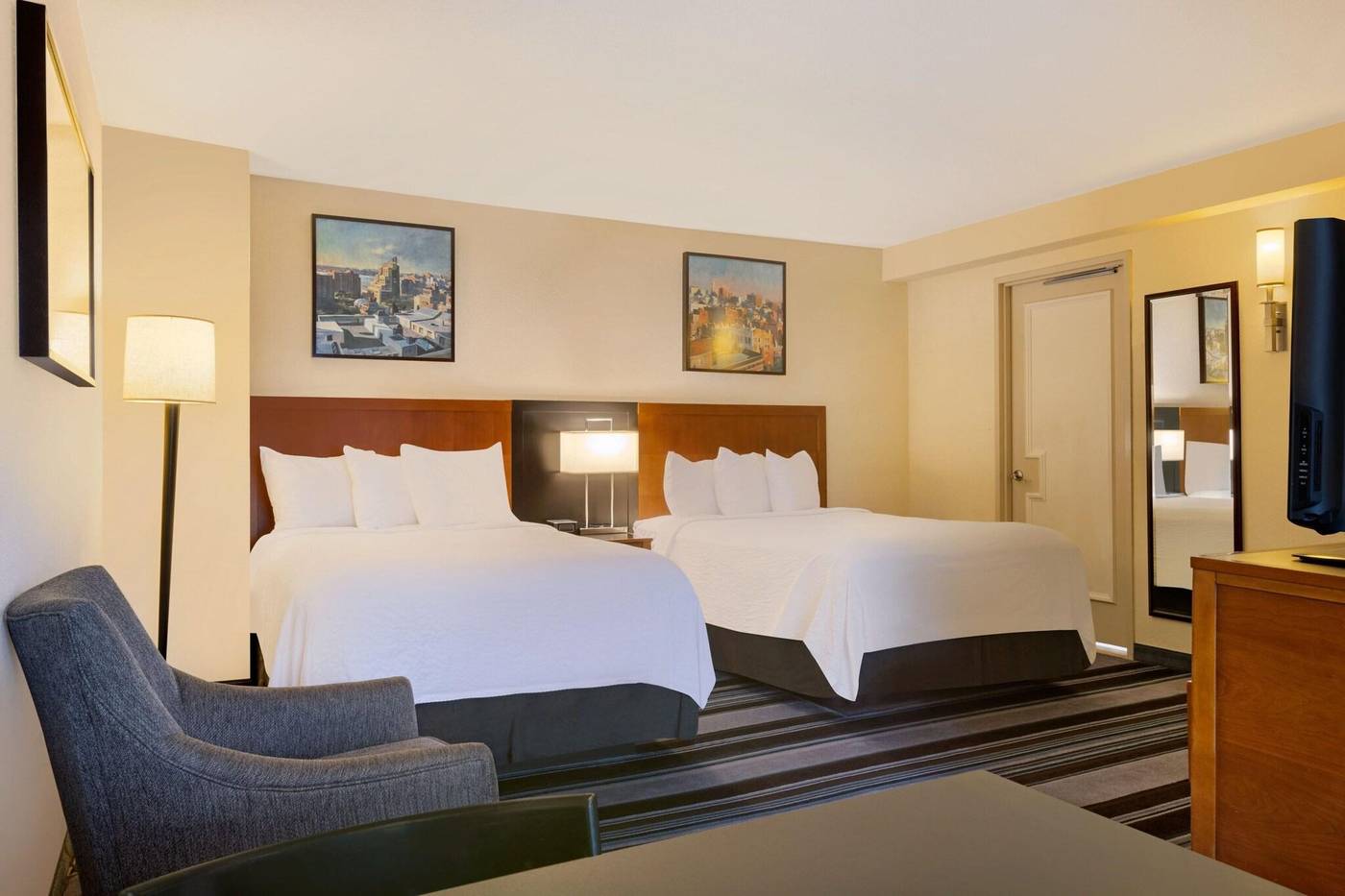 Residence-Inn-By-Marriott-New-York-Manhattan-Times-Square-Room-19