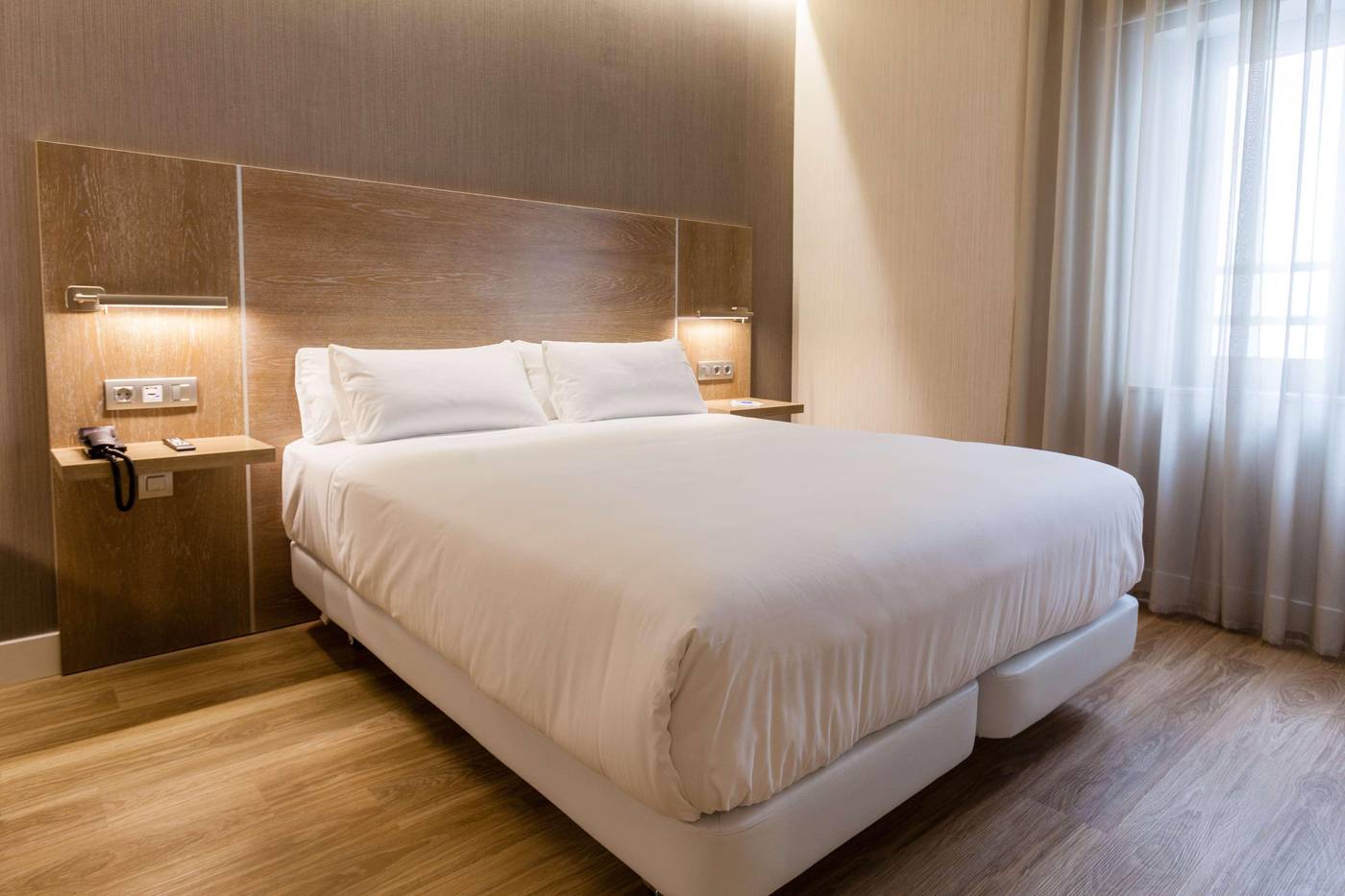 NH Oviedo Principado-Spain-OVIEDO-Room-8