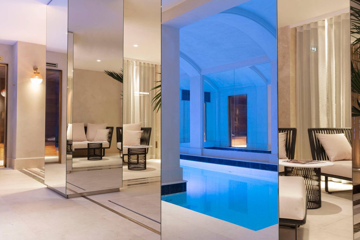 Les-Jardins-Du-Faubourg-Pool-44