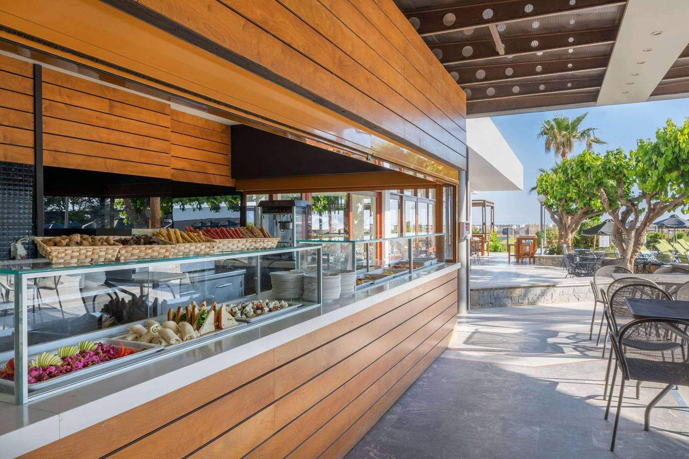 Marina-Beach-Restaurant-23