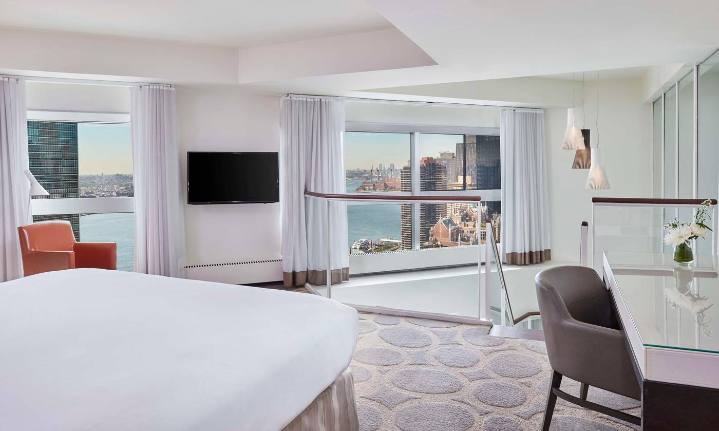 Millennium-Hilton-New-York-One-UN-Plaza-Room-46
