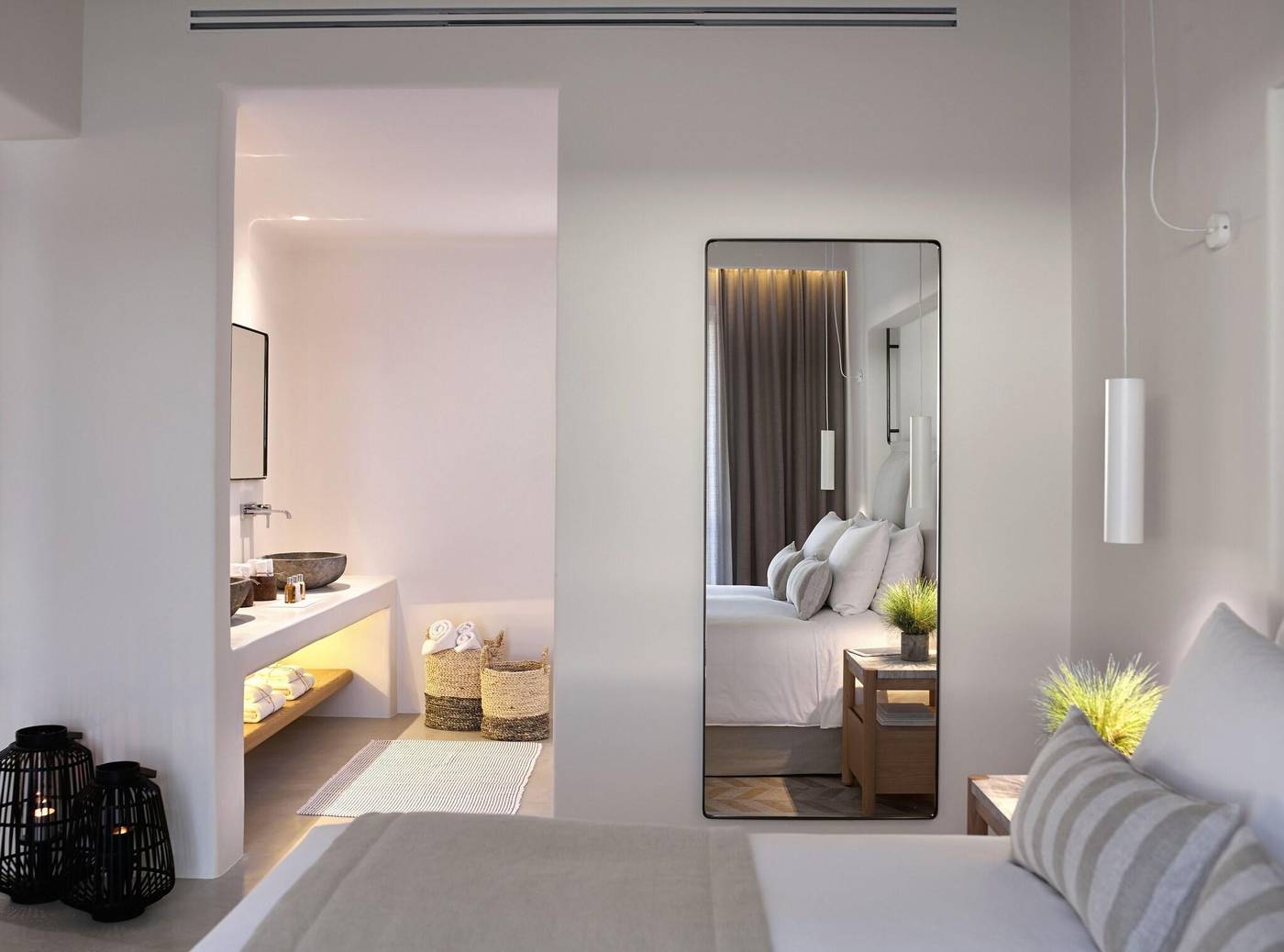 Bill---Coo-Suites-and-Lounge-Room-36