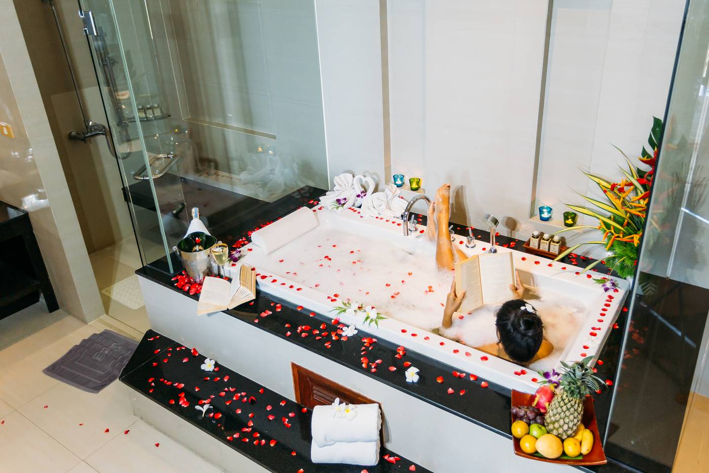 Ayara-Kamala-Resort---Spa-Room-42