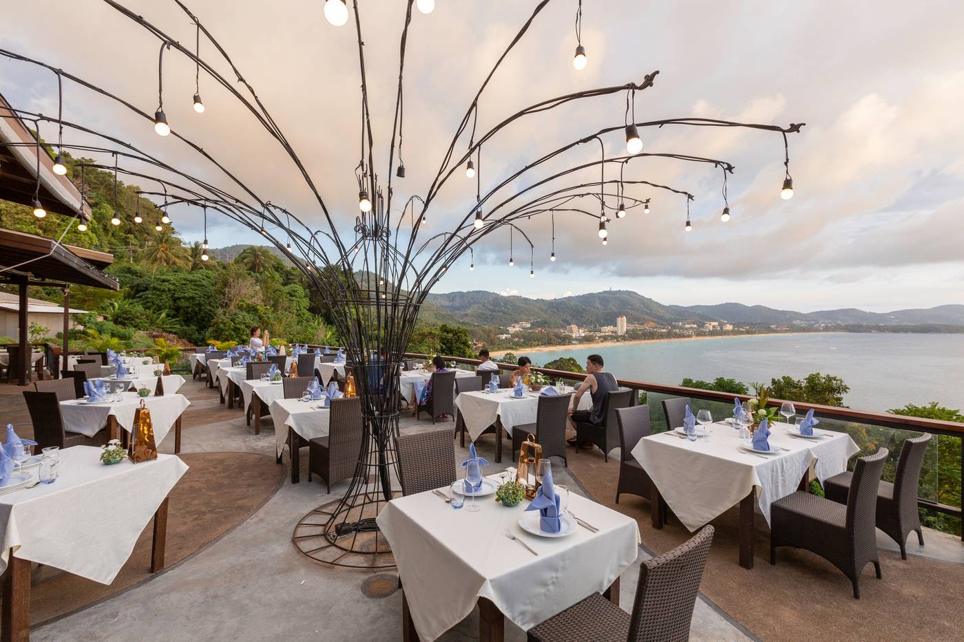 Secret-Cliff-Villa-Restaurant-7