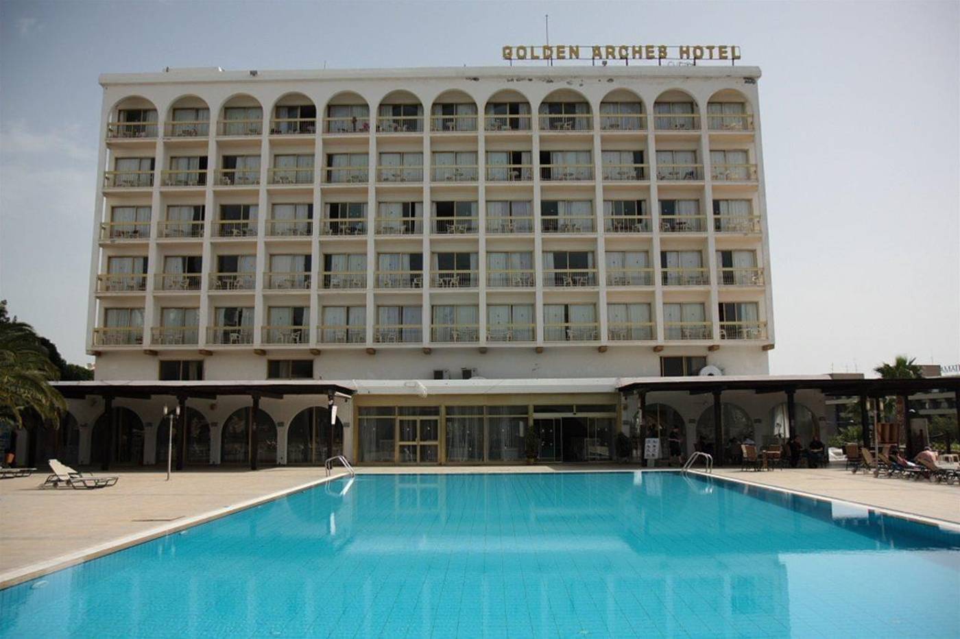 Golden-Arches-General-view-1