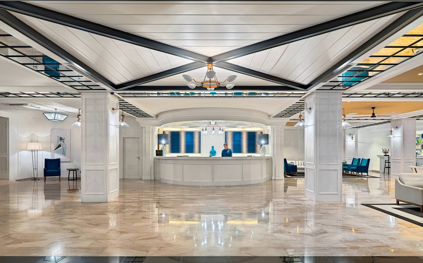 H10-Delfin---Adults-Only-Lobby-47