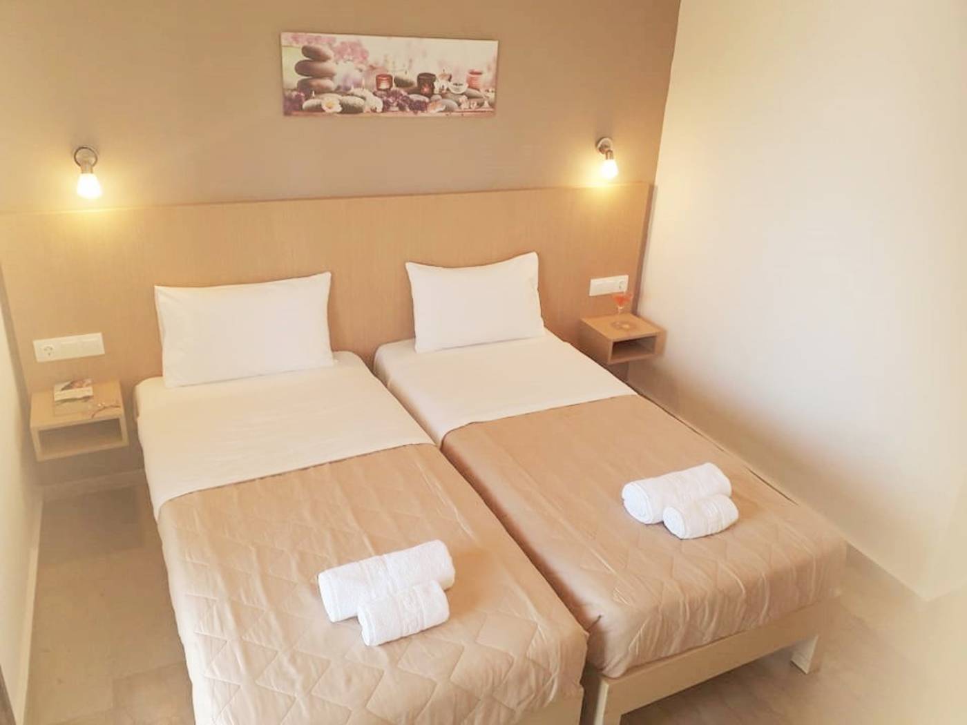 Lefkimi-Hotel-Room-23