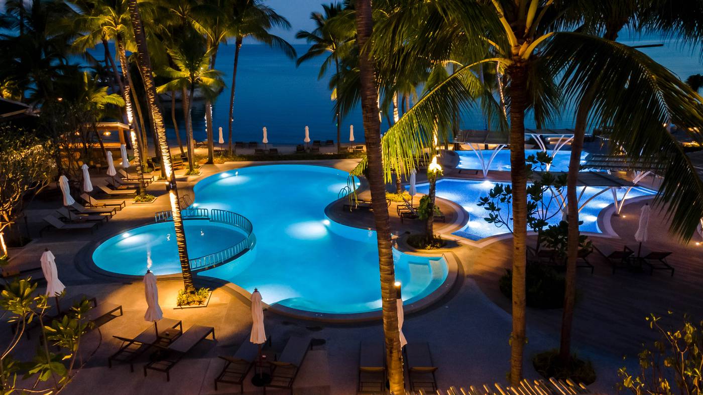 Outrigger-Koh-Samui-Beach-Resort-Pool-8