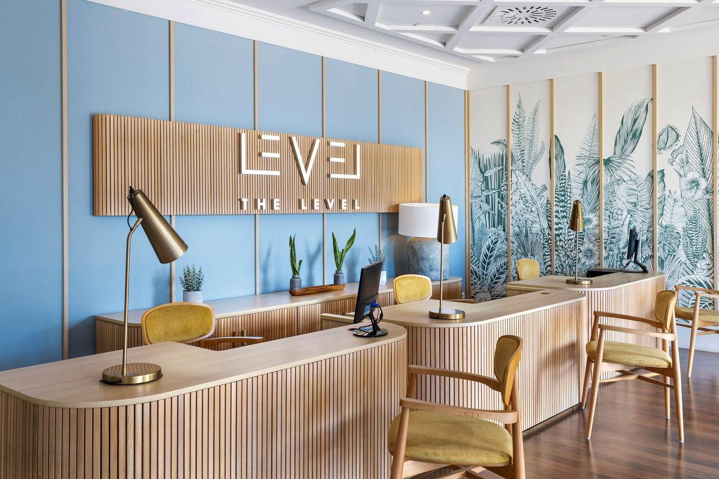 The-Level-At-Melia-Villaitana-Lobby-75